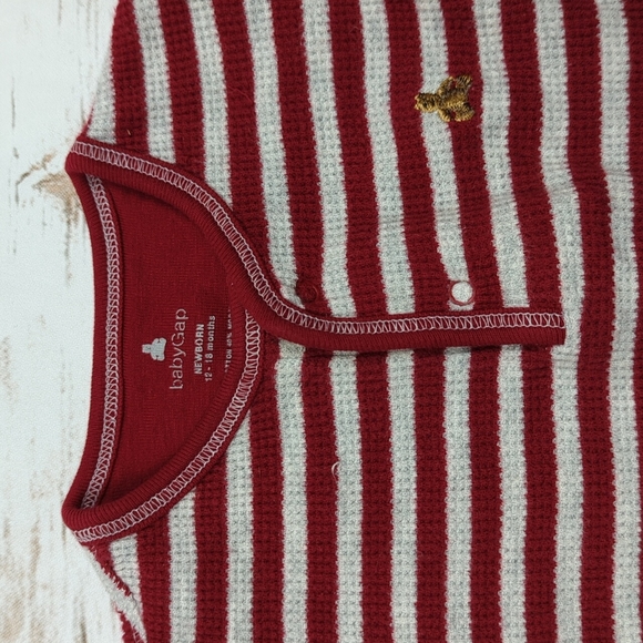 Baby Gap Red/Gray Striped Waffle Bodysuit 12-18M - Picture 3 of 6